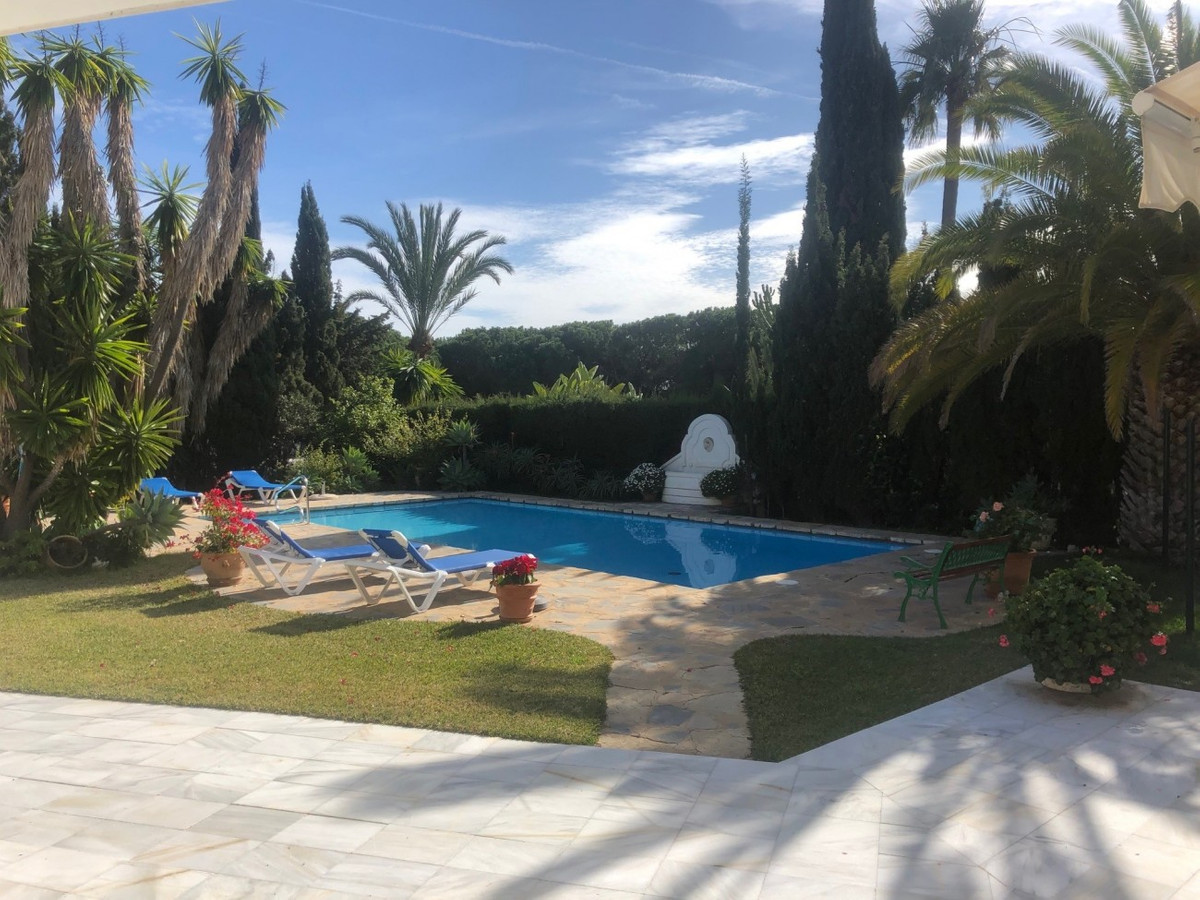 Las Chapas, Marbella